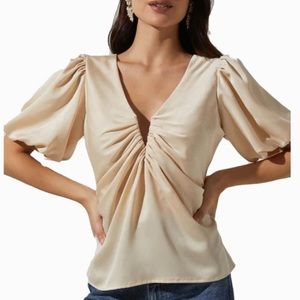 ASTR the label size small top. Worn once ✨